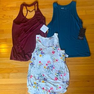 Vie Active / Whisper / Old Navy loose fitting Tank Tops.  XL (S fits larger) NWT